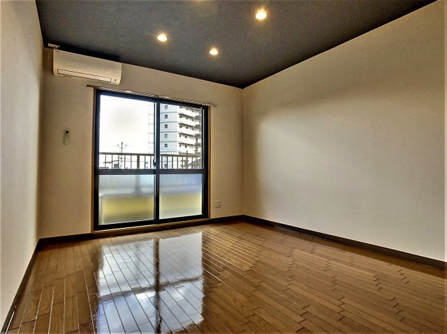 藹藹弐番館の洋室