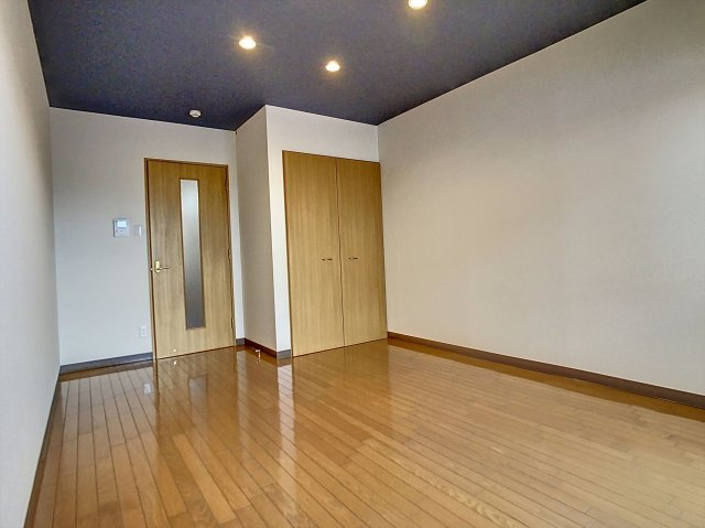 藹藹弐番館の洋室