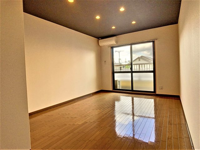 藹藹弐番館の洋室