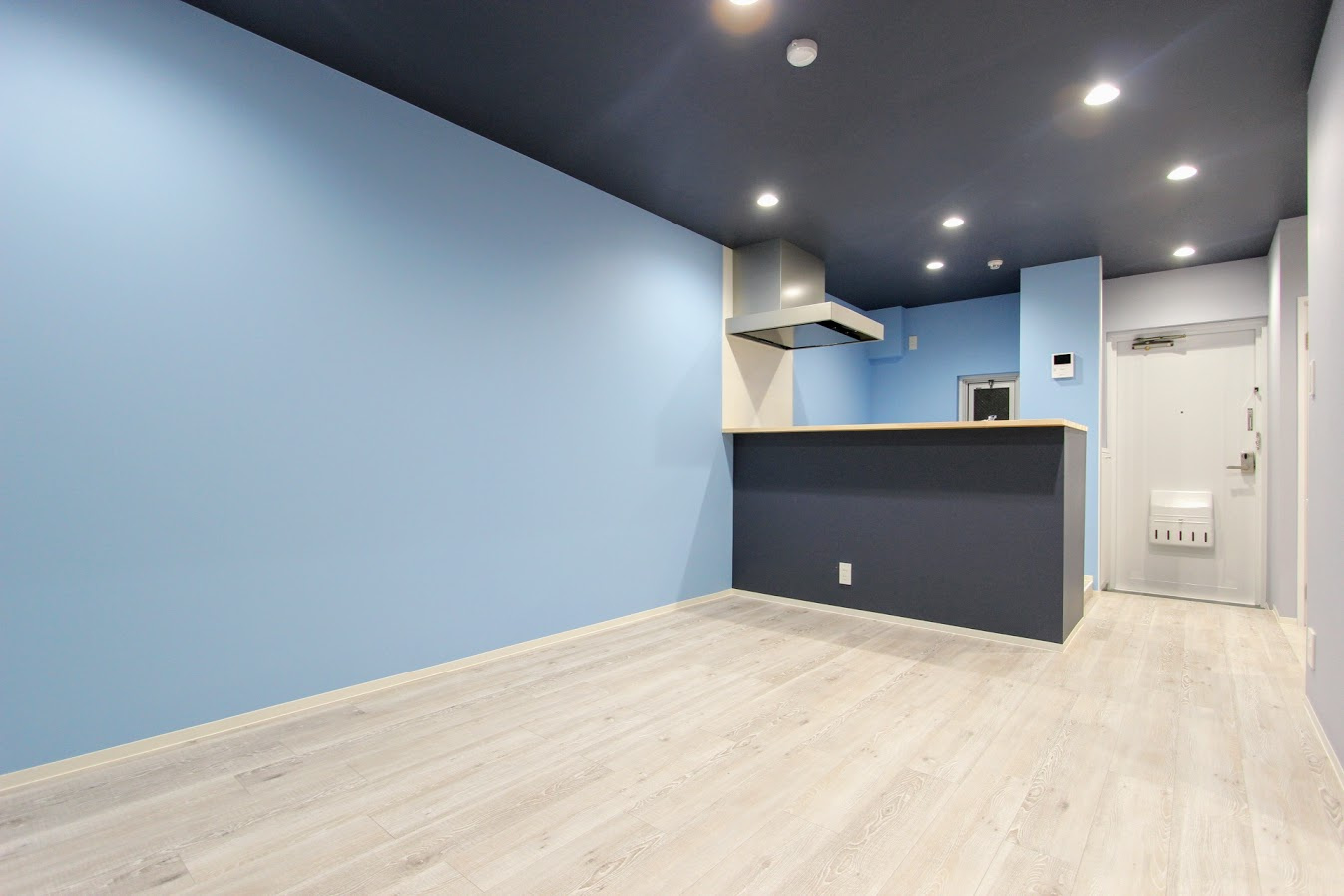 メゾン富田の居間・リビング