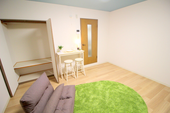 ワンダースメゾン青江の洋室