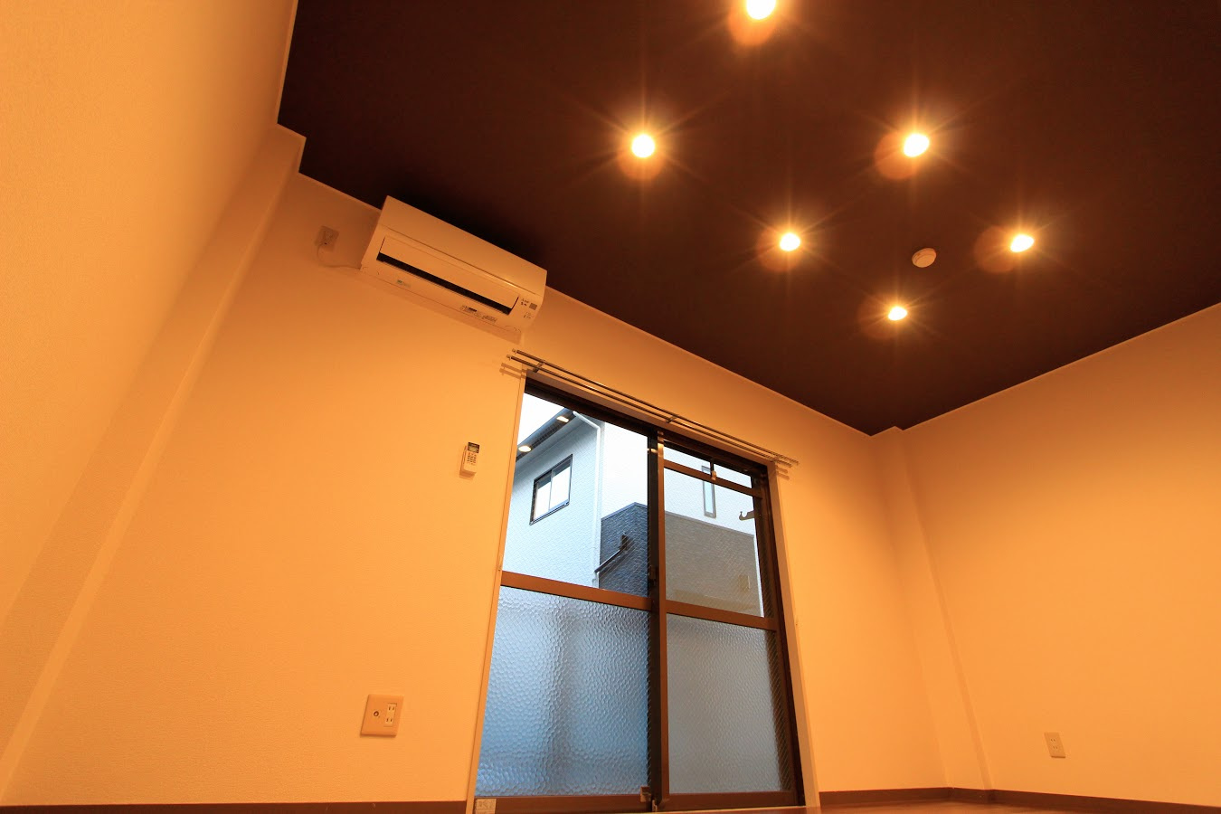 シャト・アトレーユの洋室