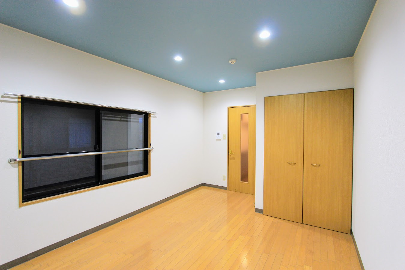 藹藹弐番館