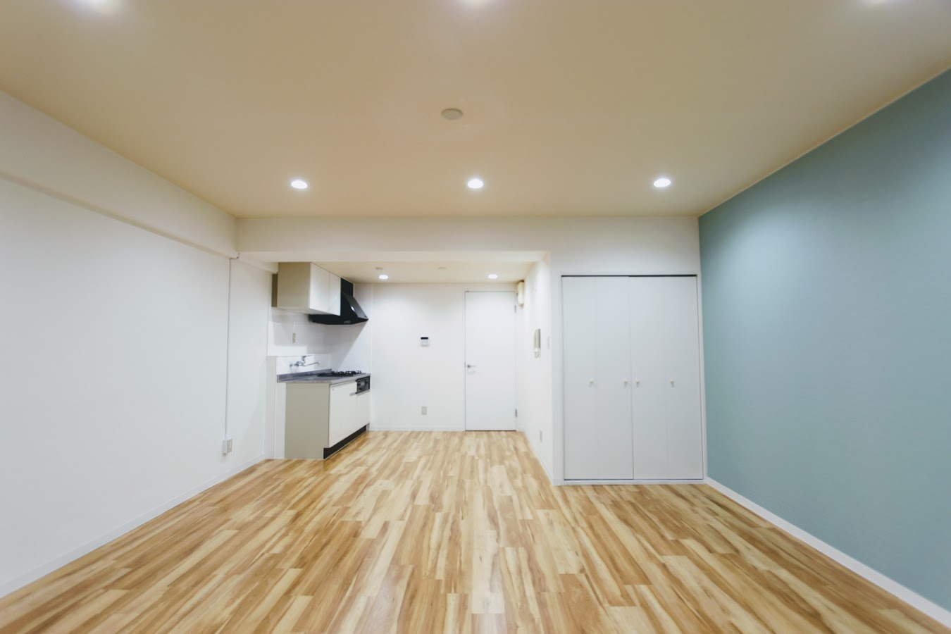 コニファープラザ新福の居間・リビング