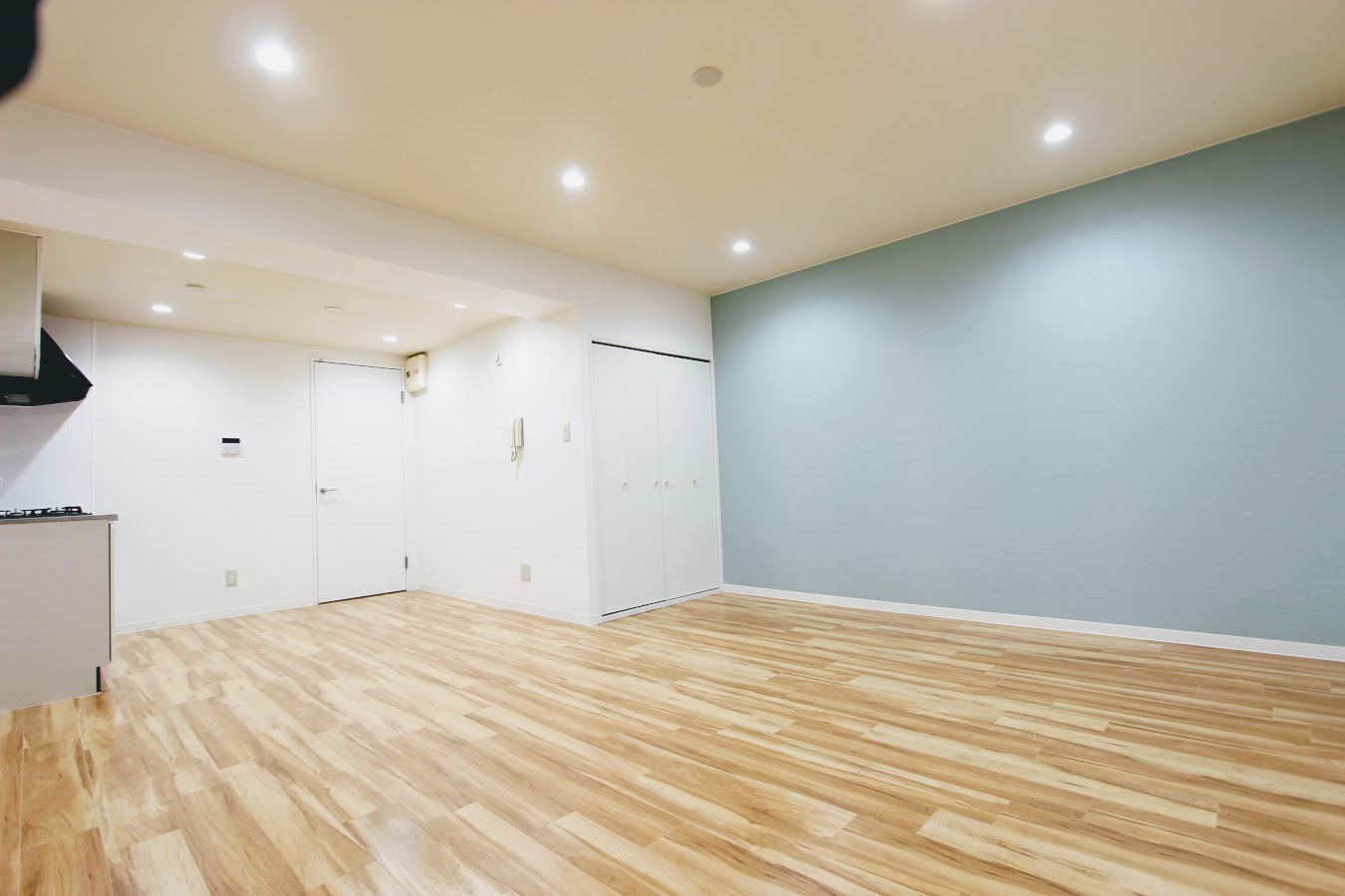 コニファープラザ新福の居間・リビング