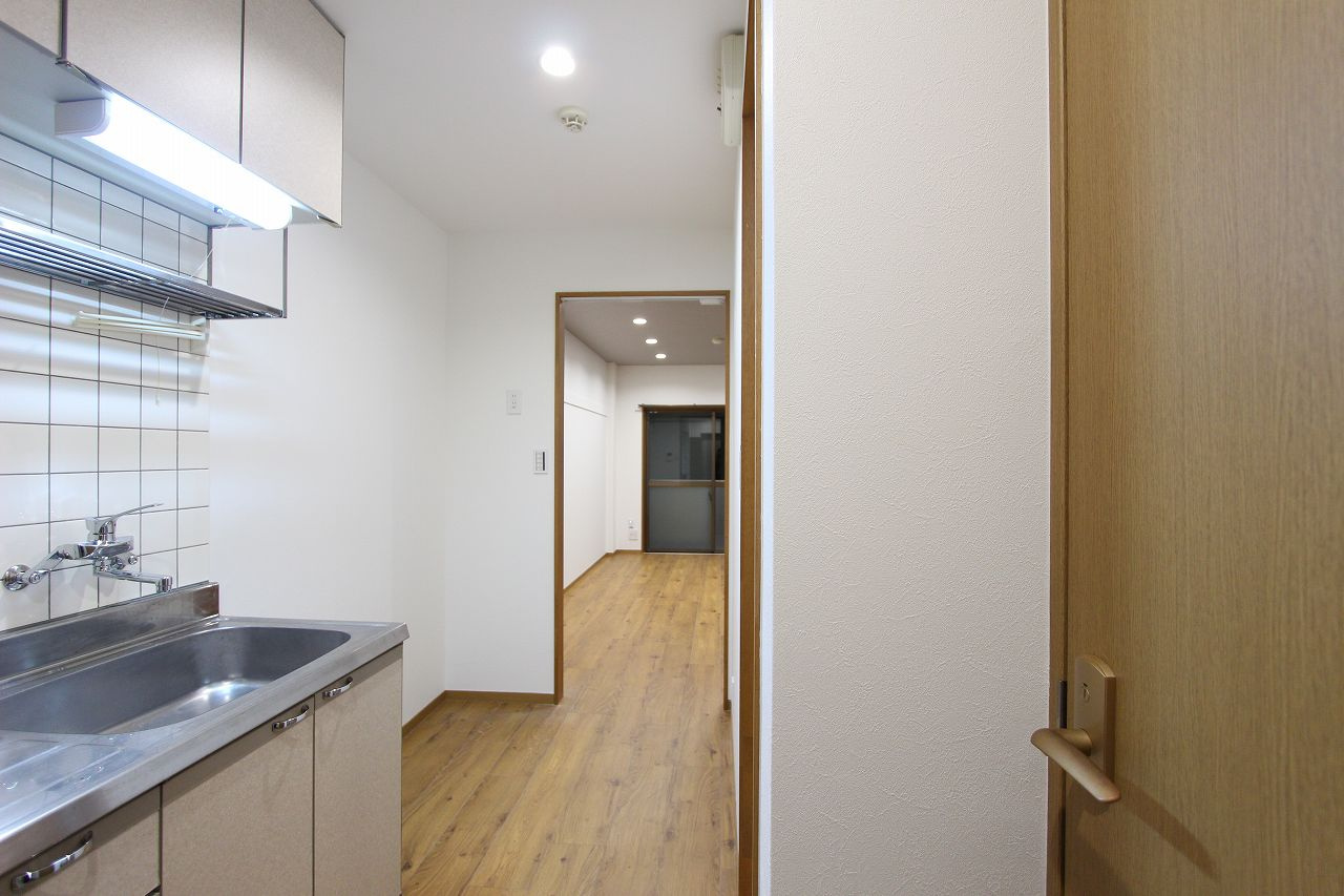 ユニバーシティハウス