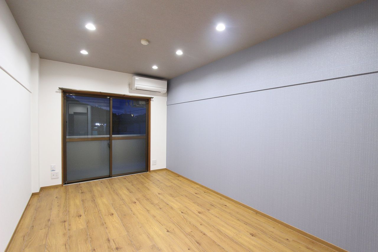 ユニバーシティハウス