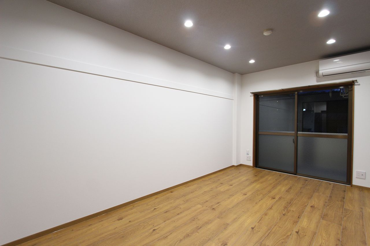 ユニバーシティハウス