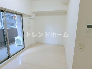 エステムプラザ心斎橋EAST IVブランディアの居間・リビング|選べる家電プランあり！！