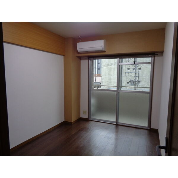 プリンセス瓦町の居間・リビング