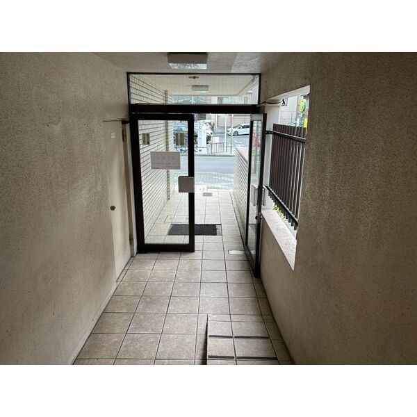 栄サンライズのロビー