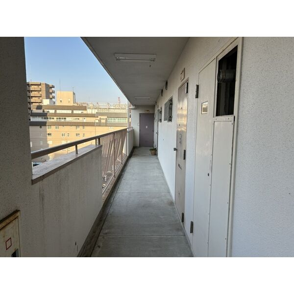 栄サンライズのロビー