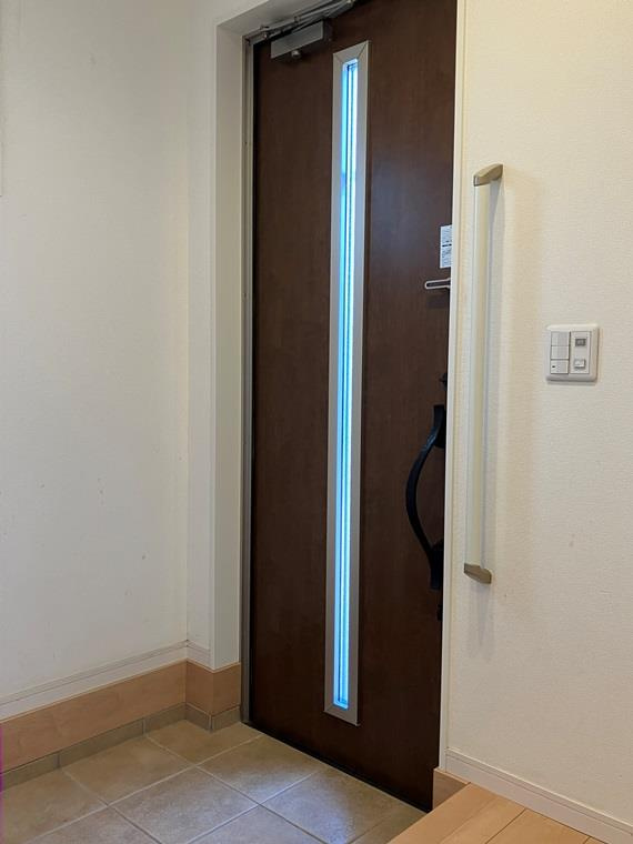 大泉学園町戸建の玄関