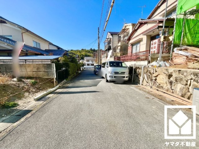 伏見区桃山町遠山の前面道路含む現地写真