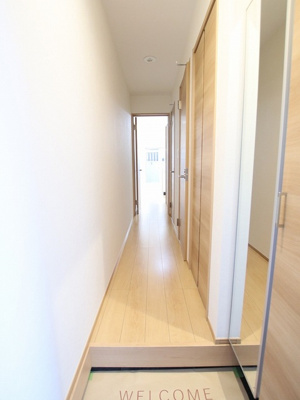 玄関から見た景色です。