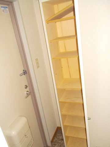 ビューハイツ吉備路の玄関