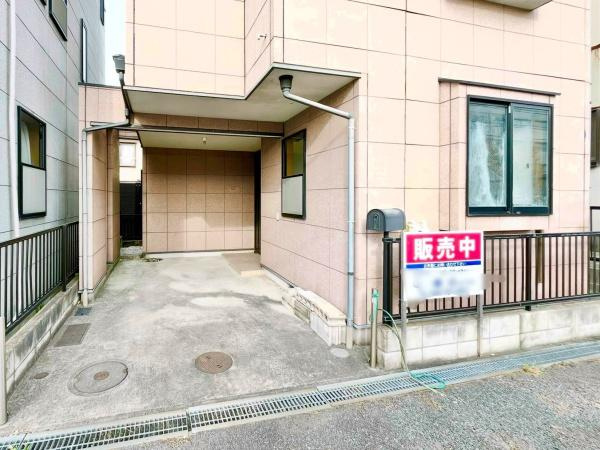 横浜市栄区中野町の中古一戸建の駐車場|駐車スペースあり