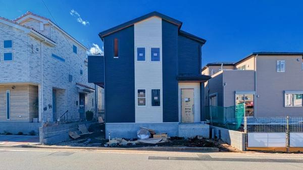 横浜市泉区岡津町の新築一戸建の外観|陽当りの良さが伝わります！
是非、現地にてご確認下さい。