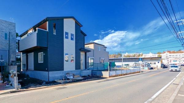 横浜市泉区岡津町の新築一戸建の前面道路含む現地写真|周辺環境も合わせてご案内させて頂きます！
お気軽にお問い合わせ下さい！