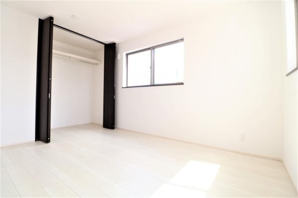 宮崎市村角３ーB　新築戸建の収納|【収納】
各居室に収納スペースがあります！（同仕様写真）