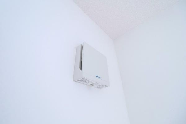 宮崎市村角３ーA　戸建のその他|【24時間換気システム】
24時間室内の空気を循環する仕組みが導入されています！（同仕様写真）