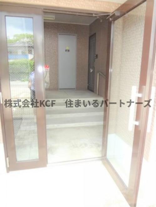 ハイカムール山本のエントランス