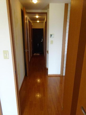 【内装】 | Ｈａｐｐｙ・Ｆｕｌｌ | 廊下