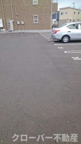グリーンパレスの駐車場