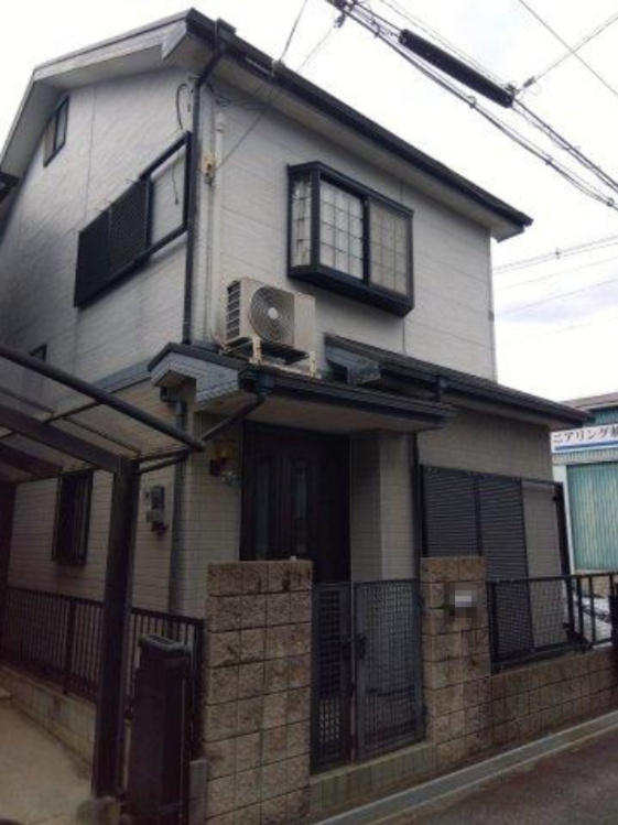 長尾家具町3丁目　中古一戸建ての外観|新しい生活にいかがでしょうか？外観はお住まいの顔になります。こだわりたいポイントですね。外壁塗装や屋根塗装のご相談も承っております。
■現地内覧・資金計画相談・住宅ローン相談もお問合せ受付中■