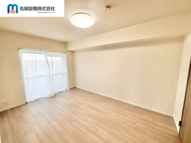 【仲介手数料無料／熱田区】神宮東パークハイツ５号棟の洋室