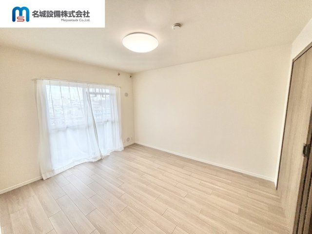 【仲介手数料無料／熱田区】神宮東パークハイツ５号棟の洋室