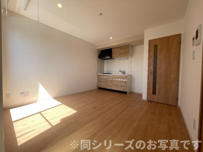 【居間・リビング】 | DUPLEST桜並木　★プライスホームなら仲介手数料が0円です！★