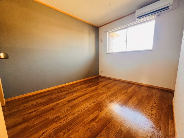 シャトープルミエールB棟の洋室