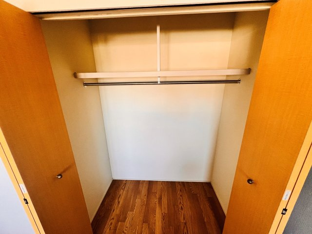 シャトープルミエールB棟の収納