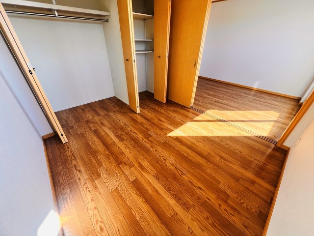 シャトープルミエールB棟の洋室