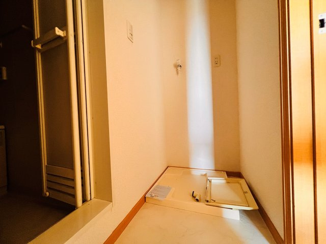 シャトープルミエールB棟の内装|洗濯機置き場
