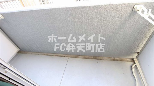 【バルコニー】