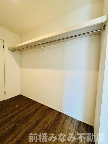 前橋市箱田町2期　３号棟(全３棟)　グラファーレ　新築建売分譲の独立洗面台|独立洗面台、小物を置くことができて便利です