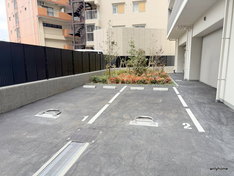 リビオメゾン新大阪　仲介手数料無料の駐車場
