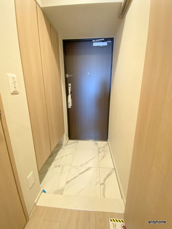 リビオメゾン新大阪　仲介手数料無料の玄関