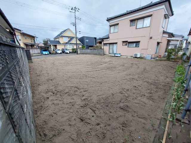 新潟市西区五十嵐中島二丁目　売地の外観|宅地内より撮影
奥行きが18m以上ある土地になります(^^♪