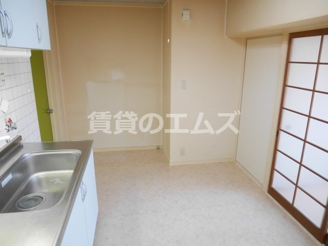 【居間・リビング】 | 北辰ビル