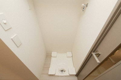 【設備】 | アーバネックス難波WEST | 洗濯機置き場です