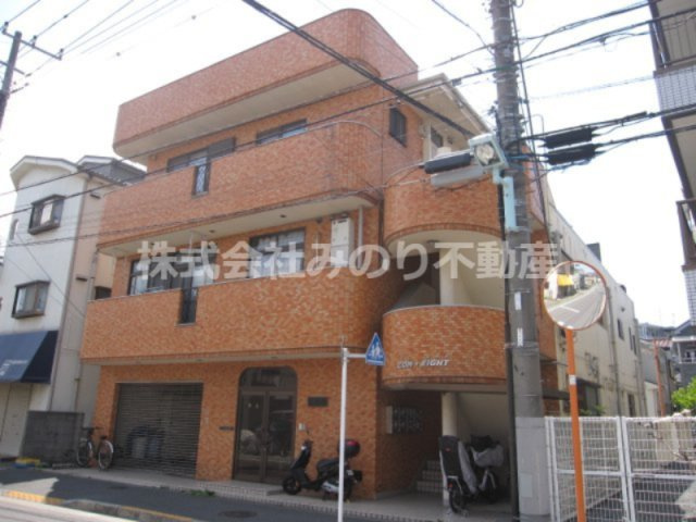コムエイトの外観
