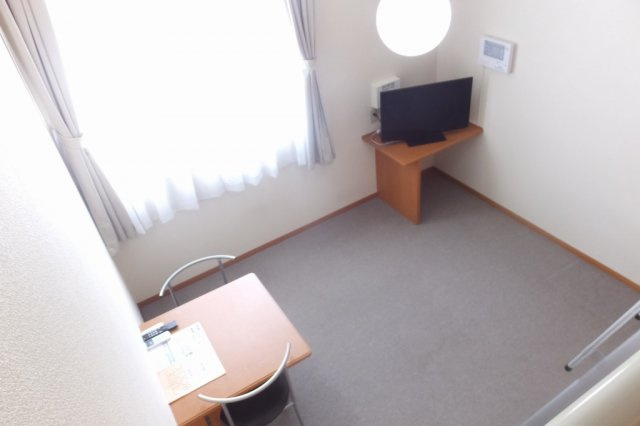 レオパレスプチステージの居間・リビング|ゆったりとした居間です