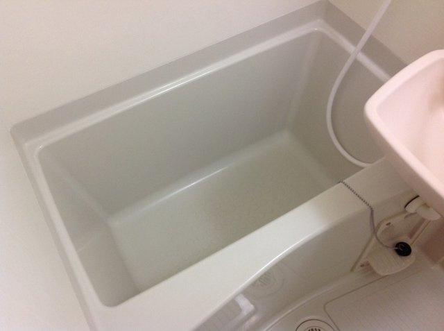 レオパレスプチステージの浴室|風呂、トイレ別
