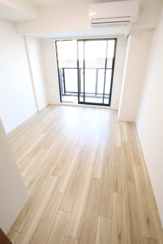 大阪市都島区都島北通２丁目の賃貸マンションの居間・リビング