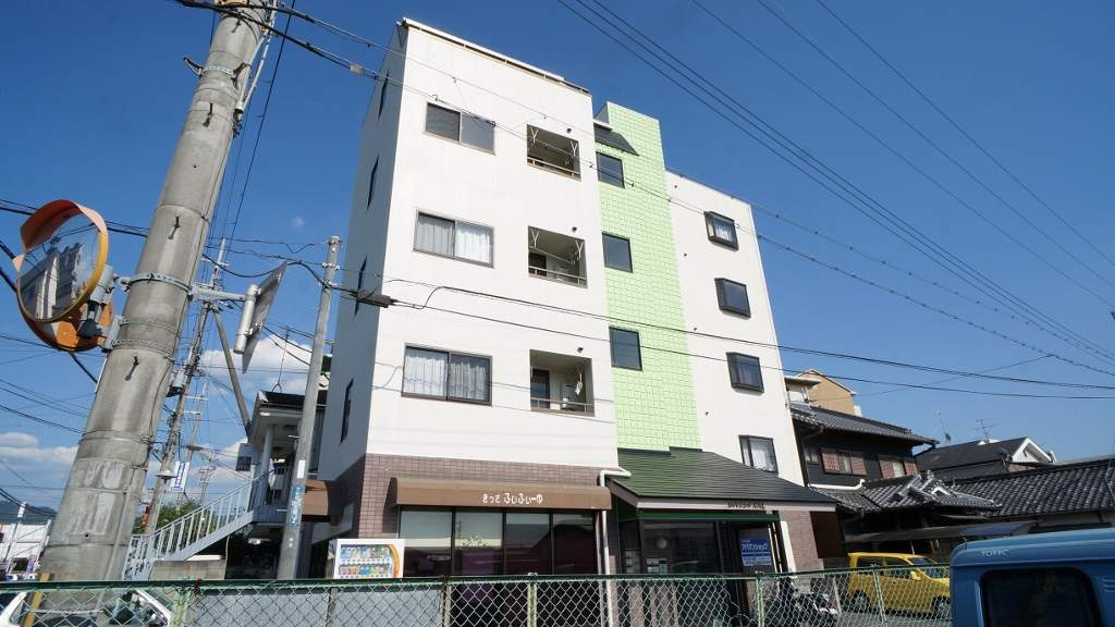 ロイヤルコートHALの外観