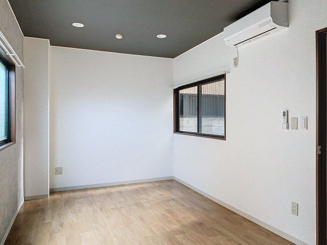 ロイヤルコートHALの居間・リビング