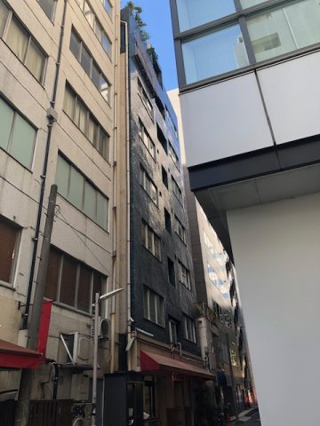 小菅ビルの外観